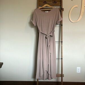 Mauve dusty pink short sleeve midi dress Medium